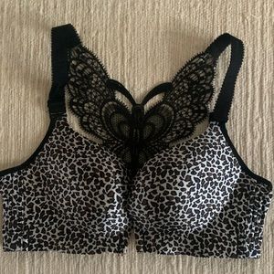 Cheetah print bra 🤎🤎🤎🤎🤎